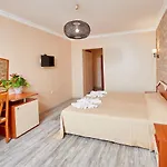 Petar And Pavel & Relax Center 3*