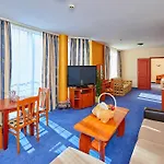Отель Petar And Pavel & Relax Center Поморие