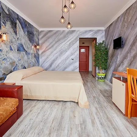 Petar And Pavel & Relax Center 3* פומורי