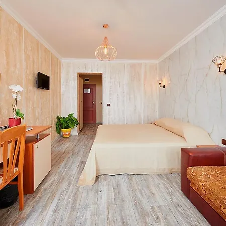 Petar And Pavel & Relax Center מלון 3*