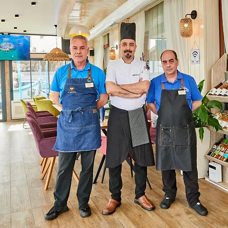 Petar And Pavel & Relax Center 호텔 3*