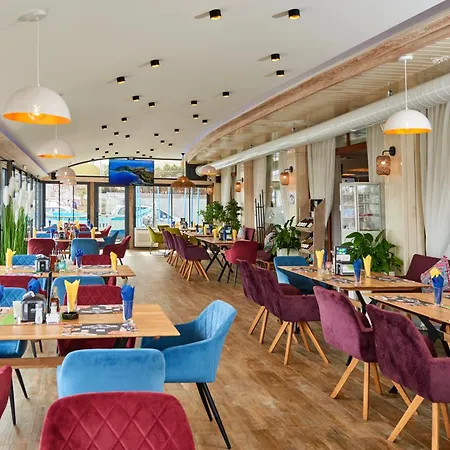 Petar And Pavel & Relax Center Хотел Поморие