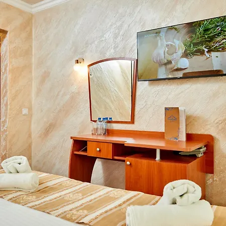 Хотел Petar And Pavel & Relax Center 3*