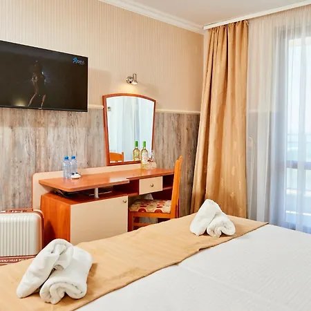 Хотел Petar And Pavel & Relax Center Поморие