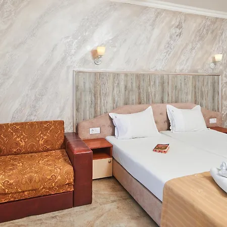 Petar And Pavel & Relax Center 3* Pomorie